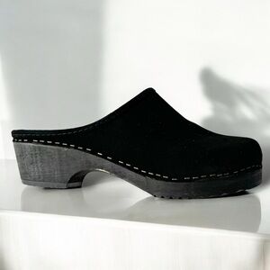 J Crew Classic Clog Black Suede Size | 38 (7)